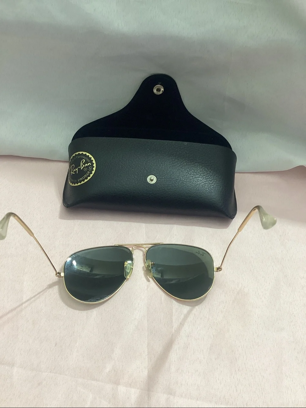 Ray-Ban Gold Frame Aviator Sunglasses with Green Lenses